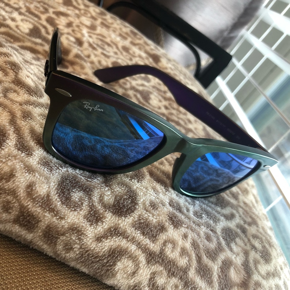 Ray-Bans - Picture 1 of 3